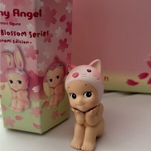 Sonny Angel Cherry Blossom Series Hanami Edition Calico Cat